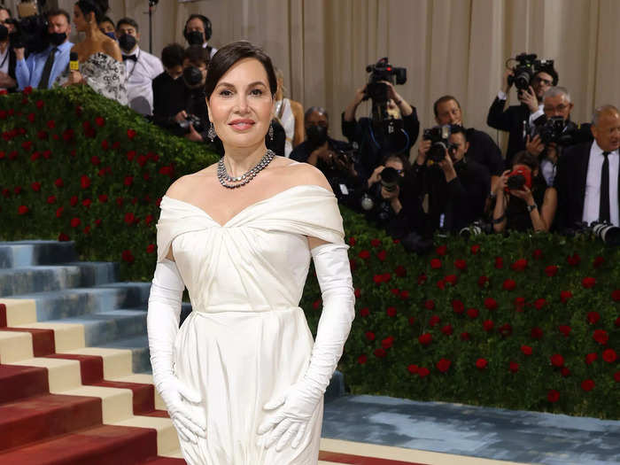 Fabiola Beracasa Beckman covered up in a stunning white Giambattista Valli look.