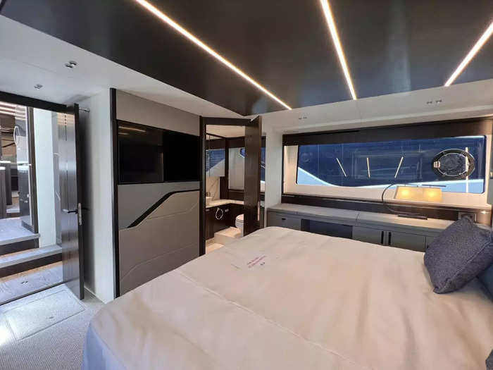 The Predator Yacht also features a master cabin, complete with the option of either a walk-in wardrobe or office space, according to the company