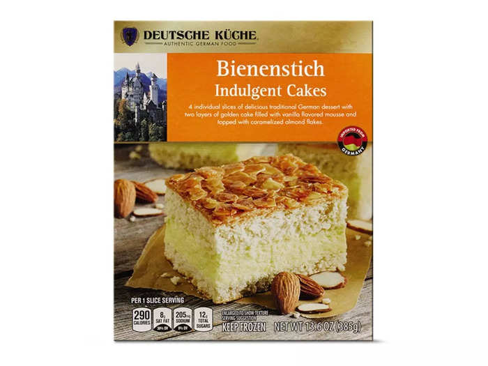 You can celebrate any occasion with these Deutsche Küche cakes.