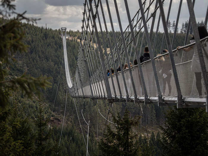 For safety purposes, the footbridge will close if winds reach 135 kilometers per hour.