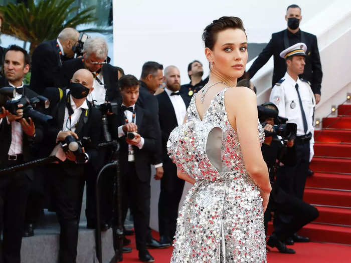 Katherine Langford stood out in a sparkling dress with an exceptional back.