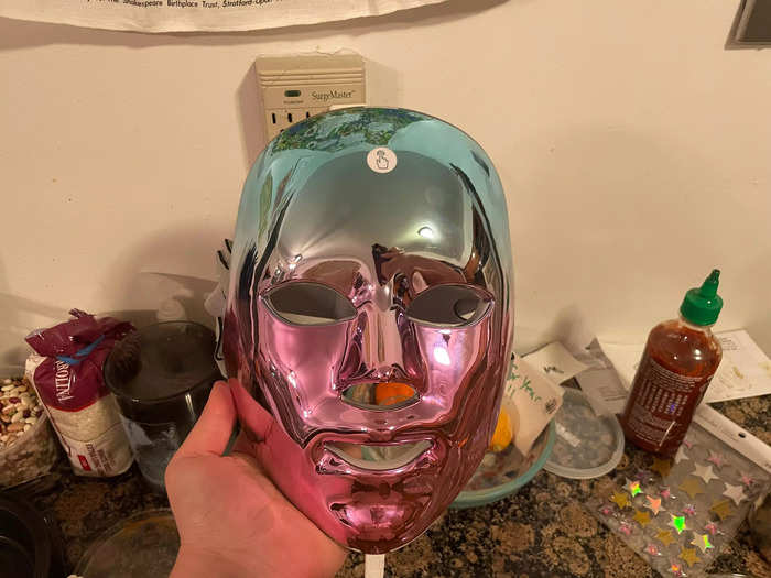 But, if you really love your skin, want to start working on your collagen or acne, and have the patience to sit down and use it and the discipline to do it every day, I say: go for an LED mask, generally speaking, and maybe even this one.