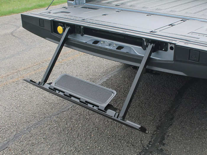 For easier entry into the bed, pricier trucks also get a pull-out step. You can get this fancy tailgate setup on Ford