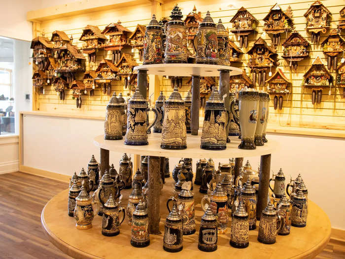 One of my favorite stores was the Holland Clock Company, which carries tons of German cuckoo clocks, Dutch souvenirs, and beer steins.