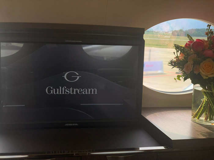 The jet also features an entertainment screen in the main cabin and cabin controls situated at each seat to control features like cabin lighting and window shades.