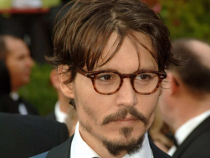 2005: Depp defended Moss after photos were published that reportedly showed her doing cocaine.