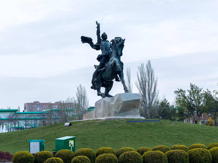 A monument to the 18th-century Russian general Alexander Suvorov is located in the center of Tiraspol.