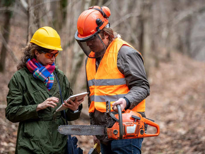 MONTANA: Forest and conservation technicians