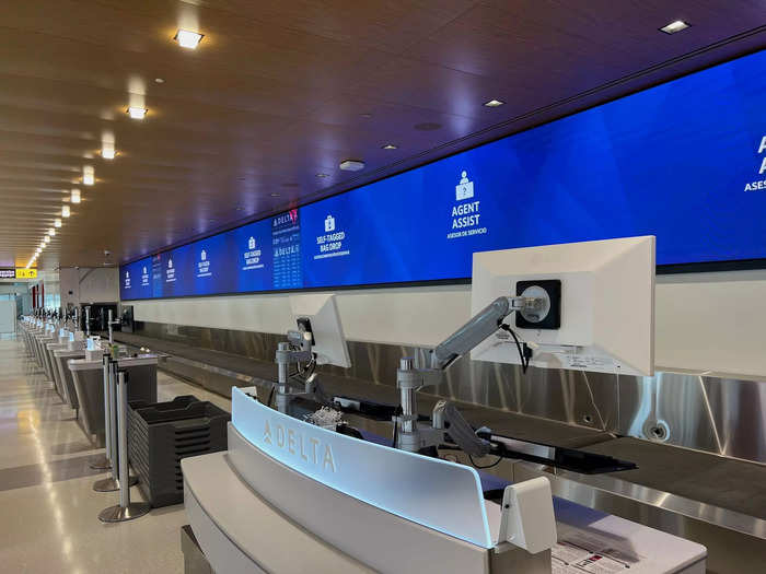 Also featured is a 238-foot screen behind the ticket counters that displays things like flight information, TSA wait times, and Sky Club volume.