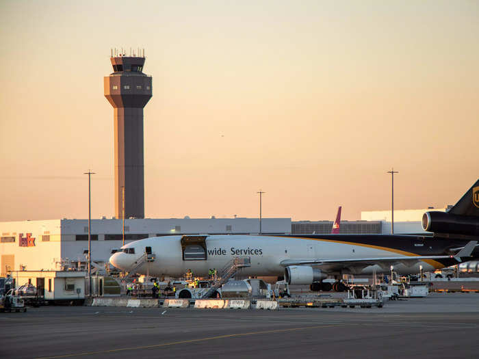 8. Oakland International Airport (Oakland, California)