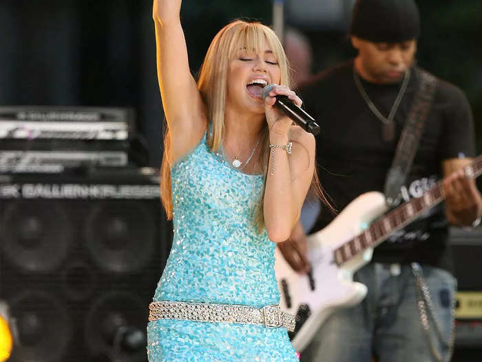 Parton said that Cyrus "felt she had to do something completely drastic" to escape her association with Hannah Montana.