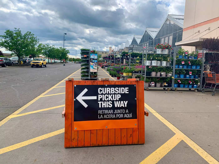 The parking lot was busy on a Tuesday afternoon, and as I walked in I noticed a sign directing curbside pickup customers.