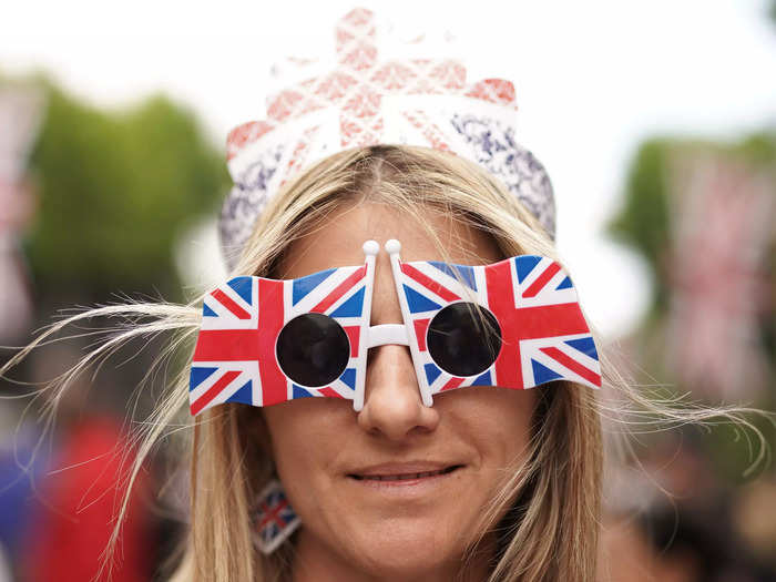 Some stuck to accessories, like these flying flag sunglasses.