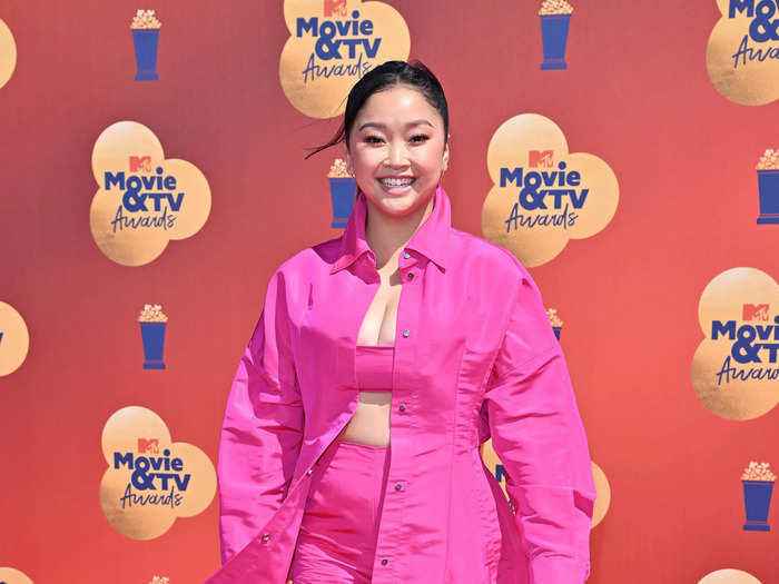 Lana Condor popped on the red carpet in this head-to-toe pink look.