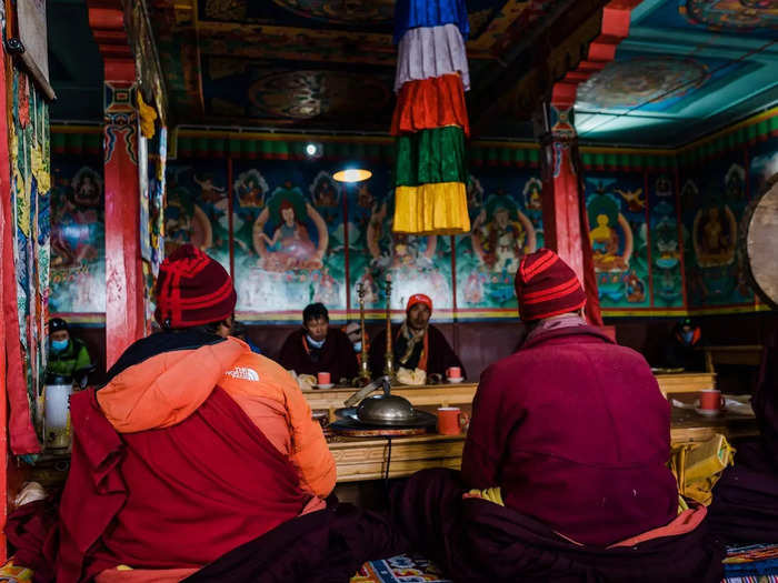 Team dinners at traditional Tibetan teahouses were Moore