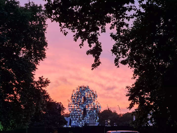 Later that evening, there was a beacon lighting ceremony at Buckingham Palace.