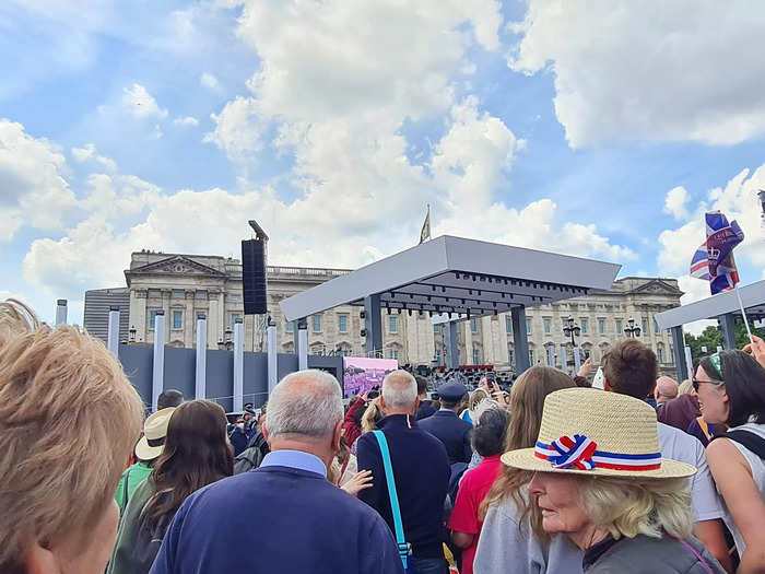 When the parade ended, the barricades on The Mall were removed and everyone was invited to Buckingham Palace to watch a flyover.