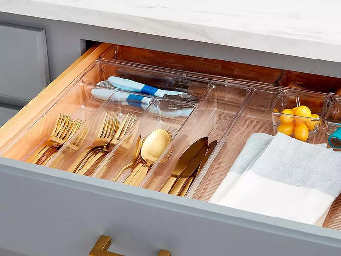 Easy-to-clean drawer dividers