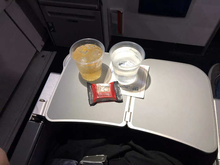 The tray offered ample space to have a drink and a snack during the flight.
