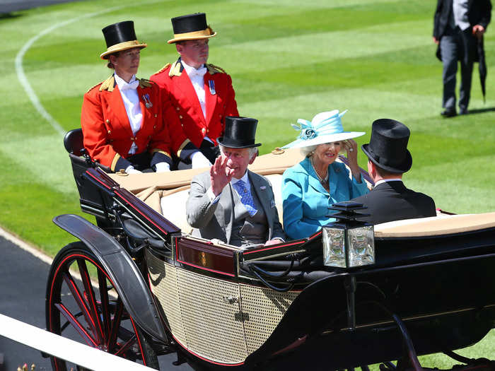 As per tradition, Royal Ascot begins with a royal procession, which involves members of the royal family arriving by carriage.