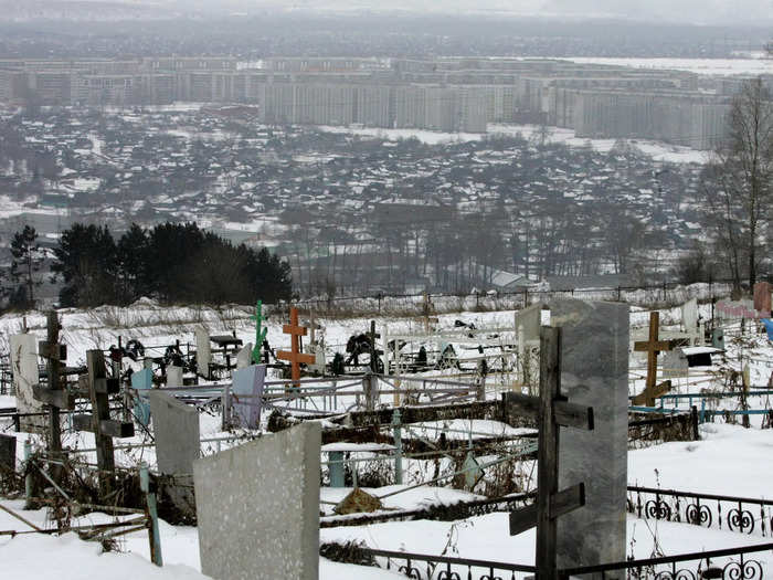 A Russian oversight committee temporarily shut down the mining company in 2007 after explosions at Yuzhkuzbassugol