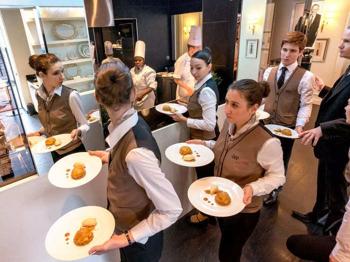 36. Non-restaurant food servers earn a median of $27,360 a year, and 11,770 are employed in the hotel industry.