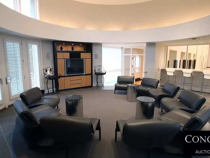 While guests wait for their turn on the court, they can hang out in this sitting area.