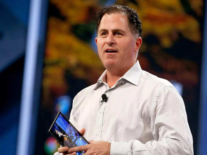 Michael Dell, who has a net worth of over $51 billion, has a lavish real estate empire that spans from Texas to New York City. But when it comes to vacation, Dell likely heads to Hawaii, where he owns a palatial estate called the "Raptor Residence."