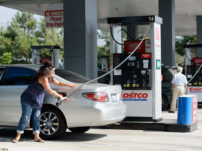 All the hoses are also extra-long, so anyone can go through any line without worrying about it reaching the car.