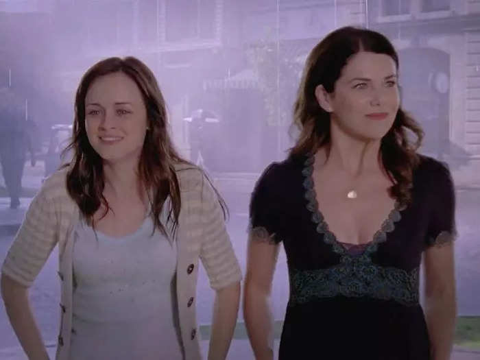 Alexis Bledel and Lauren Graham are intentionally close in age — just 15 years apart. In "Gilmore Girls," Lorelai was a teen when she gave birth to Rory.