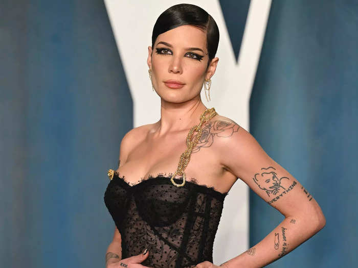 Halsey actively fights against bisexual erasure.