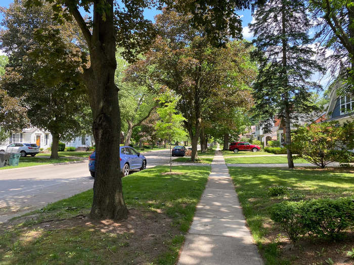 Once I walked away from the main strip of shops and restaurants, I was surprised to find a quaint, suburban neighborhood.