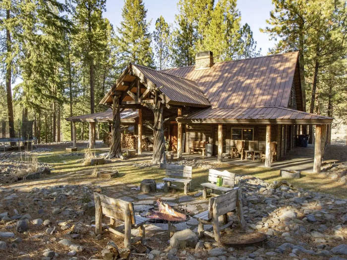 Oregon: 27280 NE Old Wolf Creek Road, Prineville - $65 million