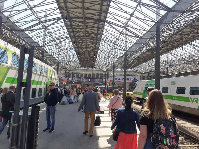 I arrived at the Helsinki train station on time.