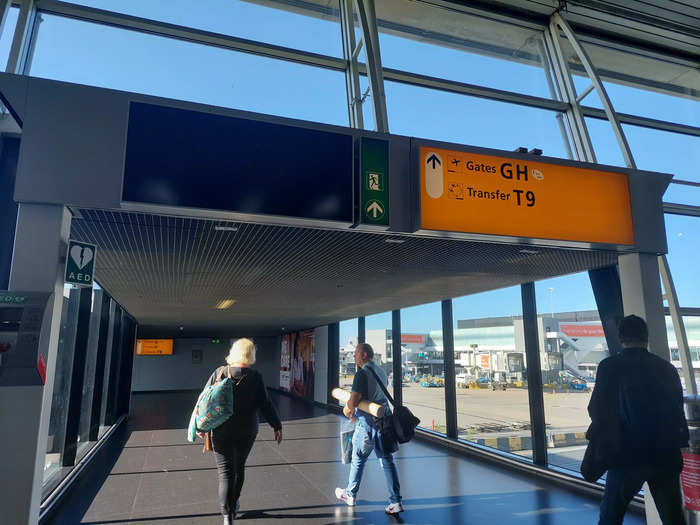 Despite the long lines for check-in and boarding, I was still impressed by the airport. It seemed modern and futuristic. Though I found the lack of announcements a bit unsettling, I can imagine that other passengers would have found a constant stream of announcements overwhelming.