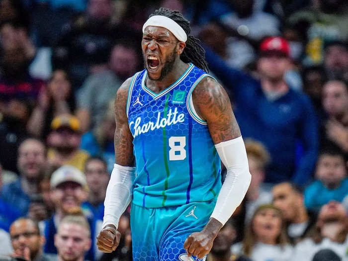 22. Montrezl Harrell, C