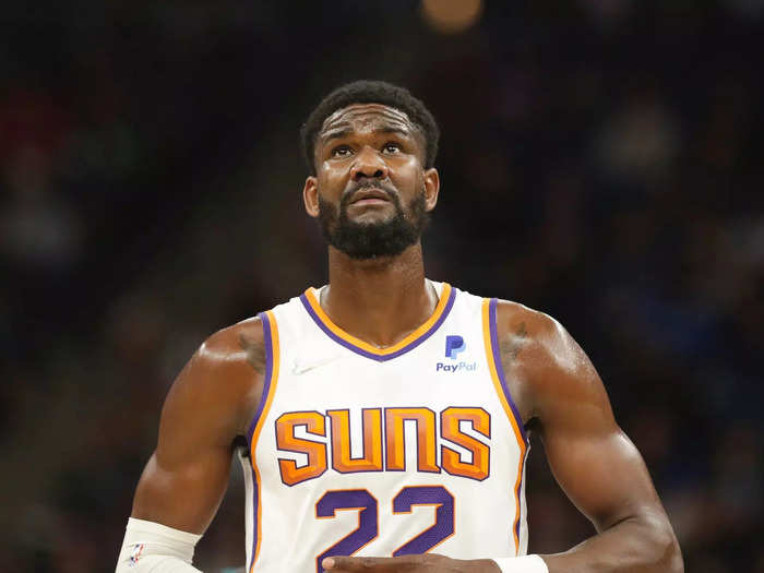 4. Deandre Ayton, C