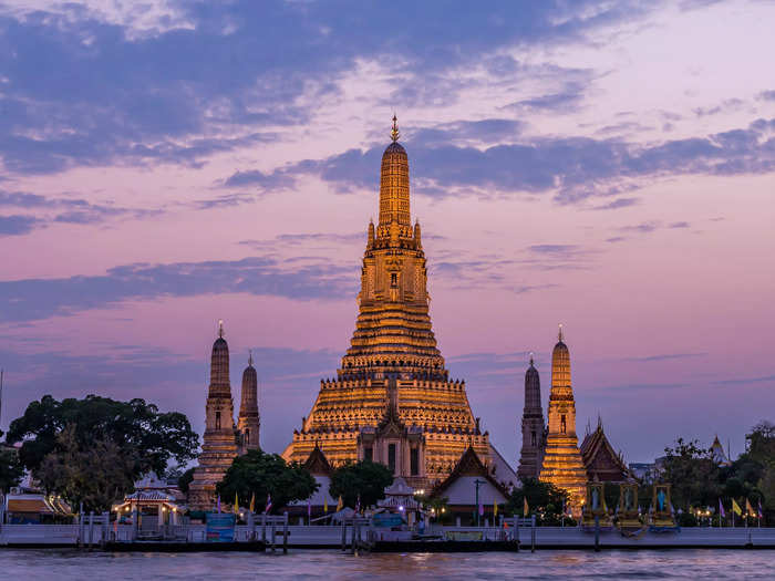 Thailand boasts delicious food, world-famous beaches, and a friendly culture.