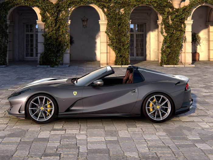 2022 Ferrari 812 GTS