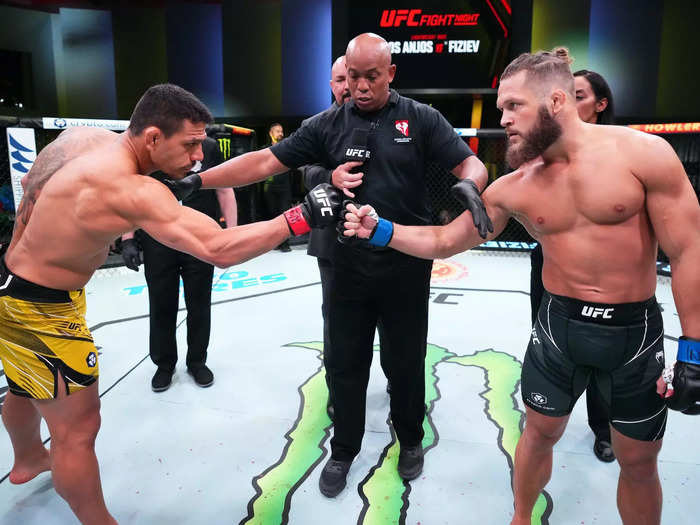 Lightweight fighters Rafael dos Anjos and Rafael Fiziev competed in the main event.