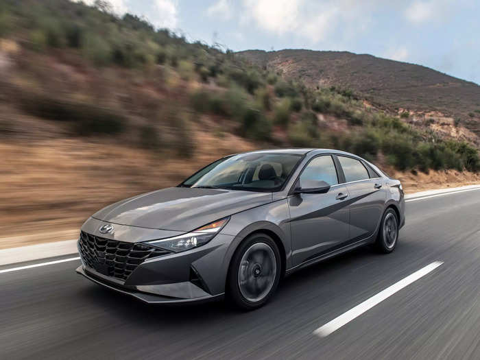 3. 2022 Hyundai Elantra Hybrid: 54 mpg