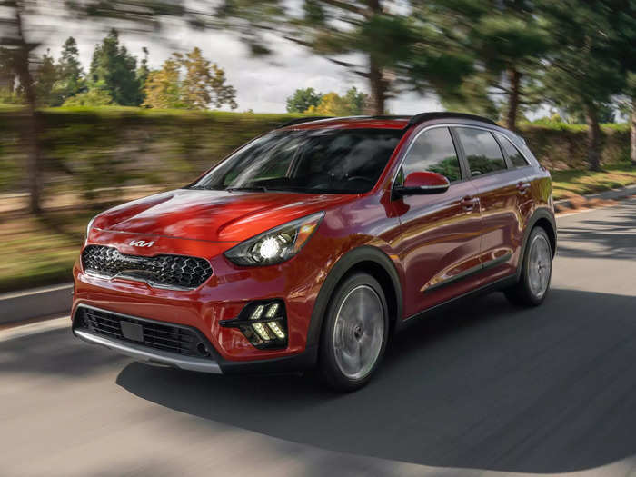 8. 2022 Kia Niro Hybrid: 50 mpg