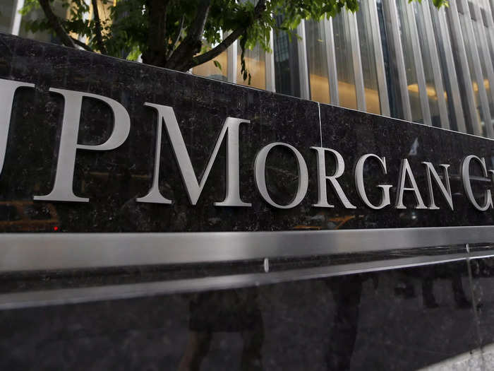 JP Morgan Chase & Co. (JPM)