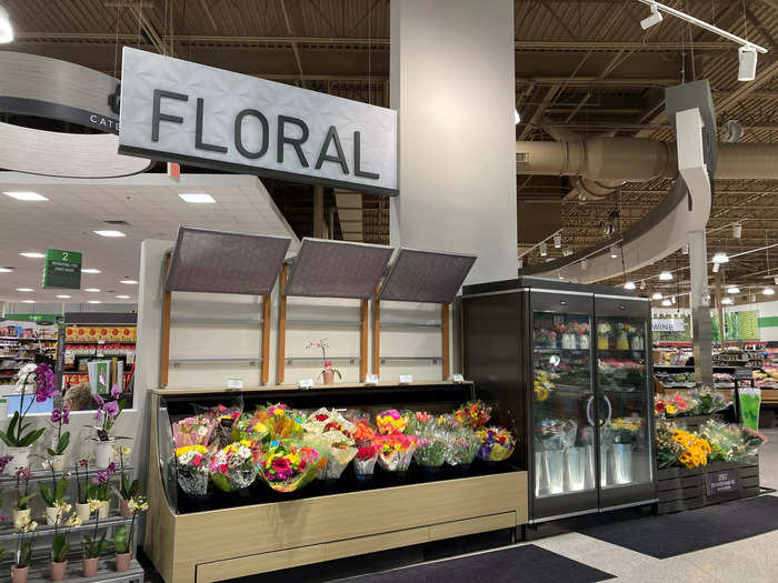 Upon walking into the store, I was greeted with a floral section at the entrance.