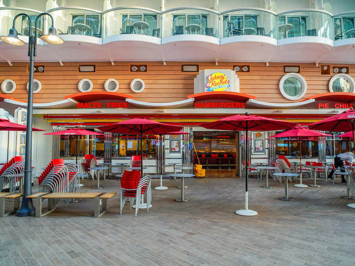 I went to Johnny Rockets for lunch. While many restaurants on cruise ships are free for guests, this is one of Wonder of the Seas