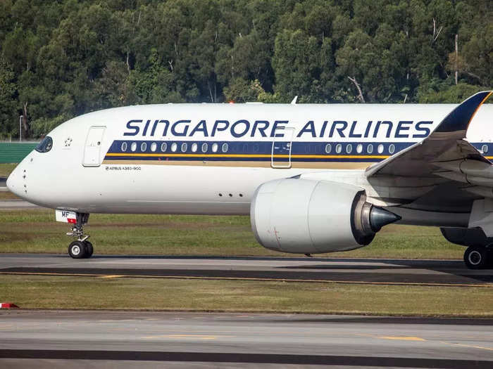 Singapore Airlines operates the world