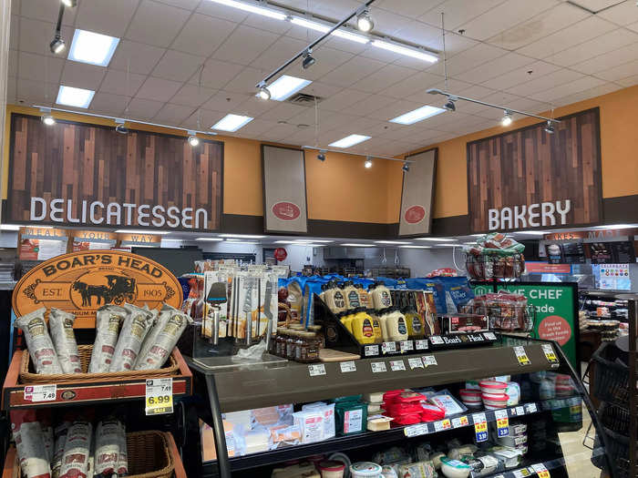 Like Publix, Kroger had bakery and deli sections with a variety of prepared foods to choose from.