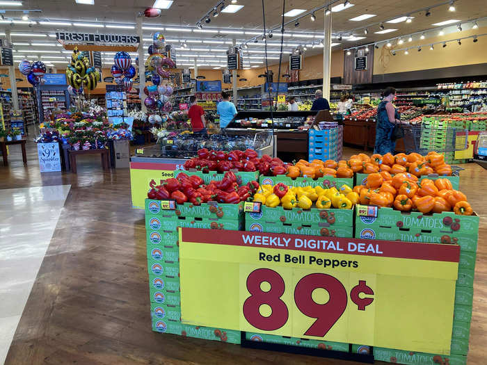 The entrance to this Kroger store in Maryville, Tennessee, opened up into the produce section.