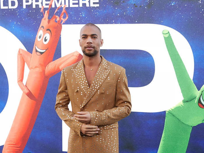 Kendrick Sampson made a lasting impression in a unique tan suit embellished with silver mirrors.