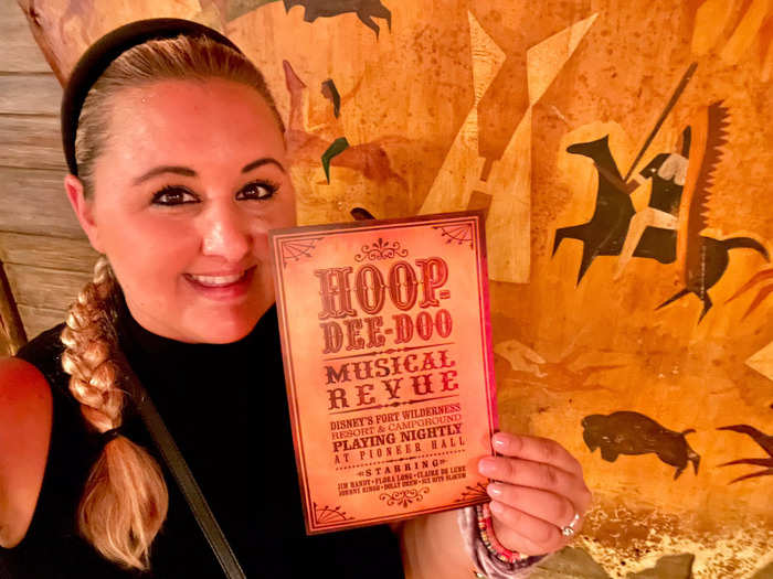 Hoop-Dee-Doo Musical Revue is offered for a flat fee.